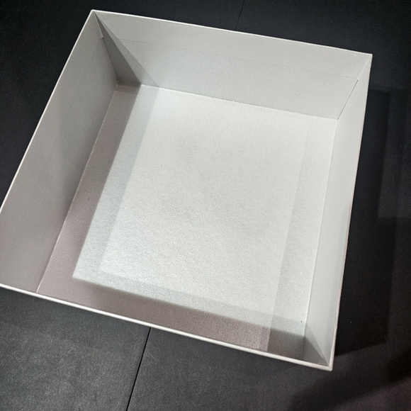 Empty Box Dolce & Gabbana Light Blue 8.75"×8.75"×3.5"  Box "SEE PHOTOS" - Picture 9 of 14